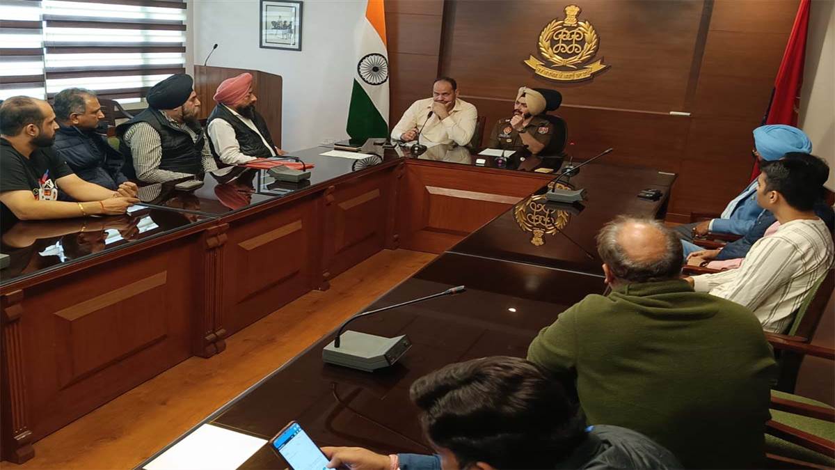 ਦੁਕਾਨਦਾਰਾਂ ਦੀਆਂ ਦਰਪੇਸ਼ ਮੁਸ਼ਕਲਾਂ ਨੂੰ ਸਮਾਂਬੱਧ ਤਰੀਕੇ ਨਾਲ ਹੱਲ ਕੀਤਾ ਜਾਵੇਗਾ : ਵਿਨੀਤ ਵਰਮਾ