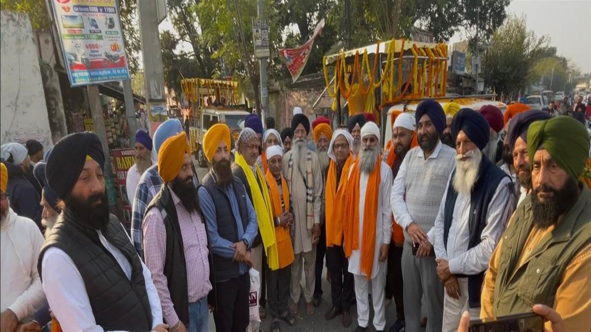 ਅਨੰਤਨਾਗ ਤੋਂ ਗੜ੍ਹਦੀਵਾਲਾ ਪਹੁੰਚੇ ਨਗਰ ਕੀਰਤਨ ਦਾ ਨਿੱਘਾ ਸਵਾਗਤ