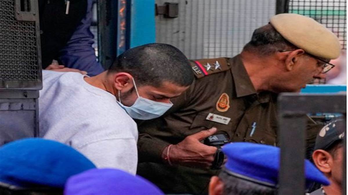 ਗੈਂਗਸਟਰ ਅਨਮੋਲ ਬਿਸ਼ਨੋਈ ਨੂੰ 11 ਦਿਨਾਂ ਦੀ NIA ਦੀ ਹਿਰਾਸਤ ’ਚ ਭੇਜਿਆ, ਲਾਰੈਂਸ ਦੇ ਜੇਲ੍ਹ ’ਚ ਬੰਦ ਹੋਣ ’ਤੇ ਅਮਰੀਕਾ ਤੋਂ ਚਲਾ ਰਿਹਾ ਸੀ ਸਿੰਡੀਕੇਟ