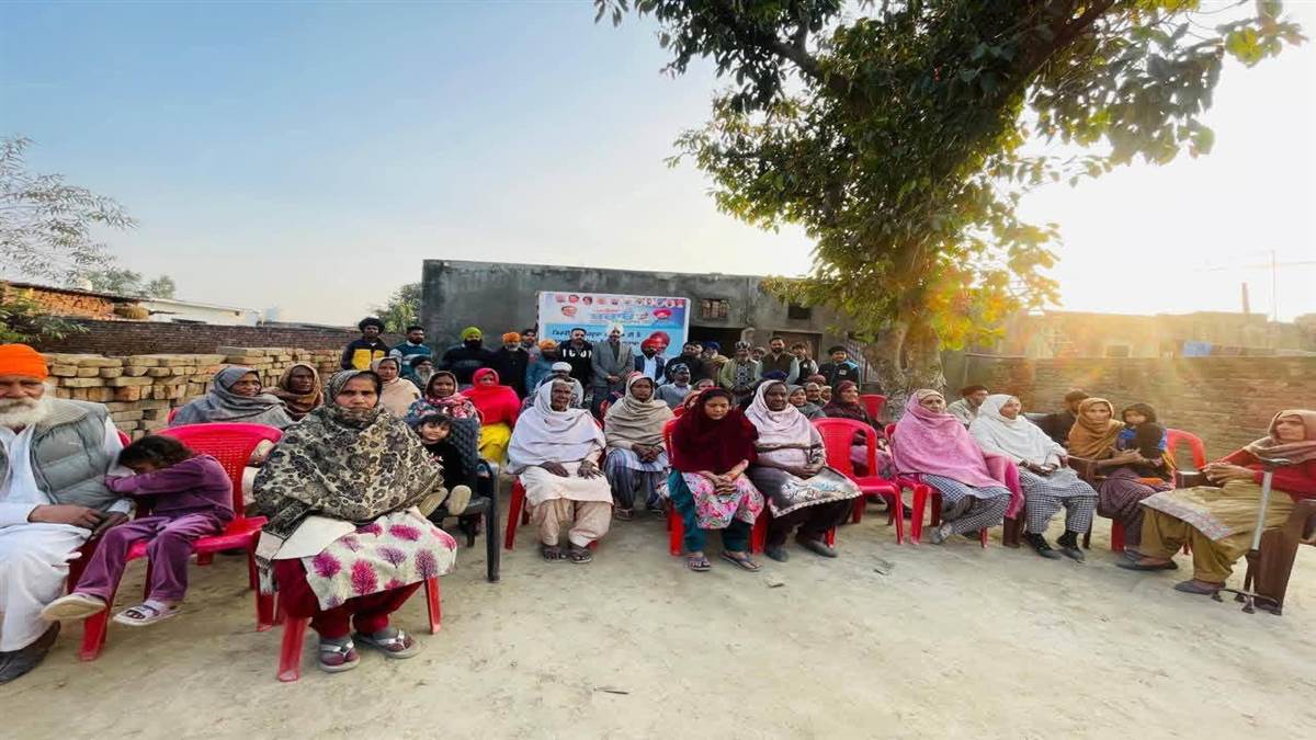 ‘ਮਨਰੇਗਾ ਬਚਾਓ ਸੰਗਰਾਮ’ ਦੀ ਲੜੀ ਤਹਿਤ ਹਰਪ੍ਰੀਤ ਸੰਧੂ ਨੇ ਪਿੰਡ ਠੱਕਰਪੁਰਾ ’ਚ ਕੀਤੀ ਮੀਟਿੰਗ