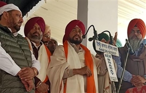 'ਮੈਂ ਪਾਰਟੀ ਬਦਲਾਂਗਾ, ਤਾਂ ਵੋਟ ਨਾ ਦੇਣਾ'- ਚਰਨਜੀਤ ਚੰਨੀ ਨੇ ਠੁਕਰਾਇਆ ਭਾਜਪਾ ਦਾ ਆਫ਼ਰ, ਕਾਂਗਰਸ ਪ੍ਰਤੀ ਪ੍ਰਗਟਾਈ ਅਟੁੱਟ ਨਿਸ਼ਠਾ