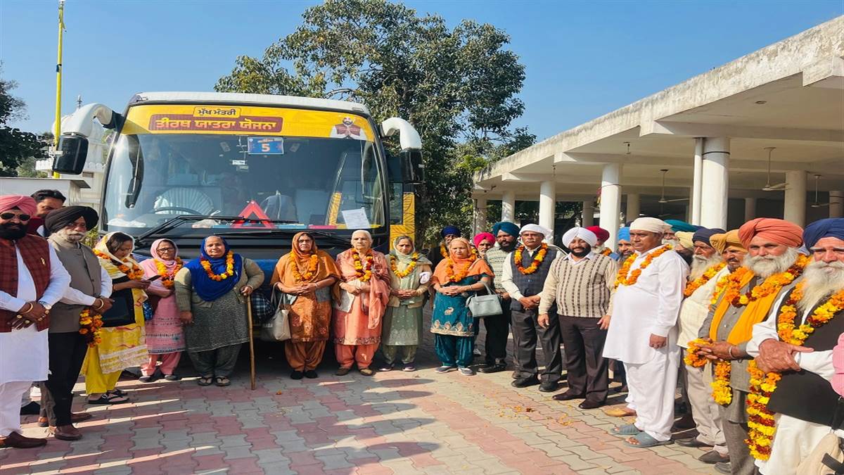 ਵਿਧਾਇਕ ਕੁਲਵੰਤ ਸਿੰਘ ਵੱਲੋਂ ਮੁਹਾਲੀ ਤੋਂ 5ਵੀਂ ਬੱਸ ਰਵਾਨਾ