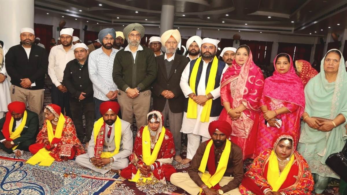 11 ਜੋੜਿਆਂ ਦੇ ਸਮੂਹਿਕ ਵਿਆਹ ਸਮਾਗਮ ਸ਼ਾਨਦਾਰ ਢੰਗ ਨਾਲ ਸੰਪੰਨ