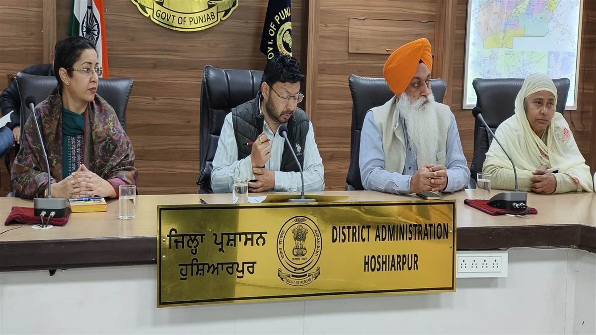 ਡਾ. ਰਵਜੋਤ ਸਿੰਘ ਵੱਲੋਂ ਸ਼ਾਮ ਚੁਰਾਸੀ ਹਲਕੇ ਦੇ ਵਿਕਾਸ ਕਾਰਜਾਂ ਦੀ ਸਮੀਖਿਆ