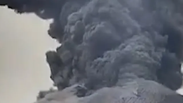 ਫਿਲੀਪੀਨਜ਼ 'ਚ ਫਟਿਆ ਜਵਾਲਾਮੁਖੀ, ਅਸਮਾਨ 'ਚ ਹਜ਼ਾਰਾਂ ਫੁੱਟ ਉੱਚਾ ਉੱਠਿਆ ਸੁਆਹ ਦਾ ਗੁਬਾਰ!