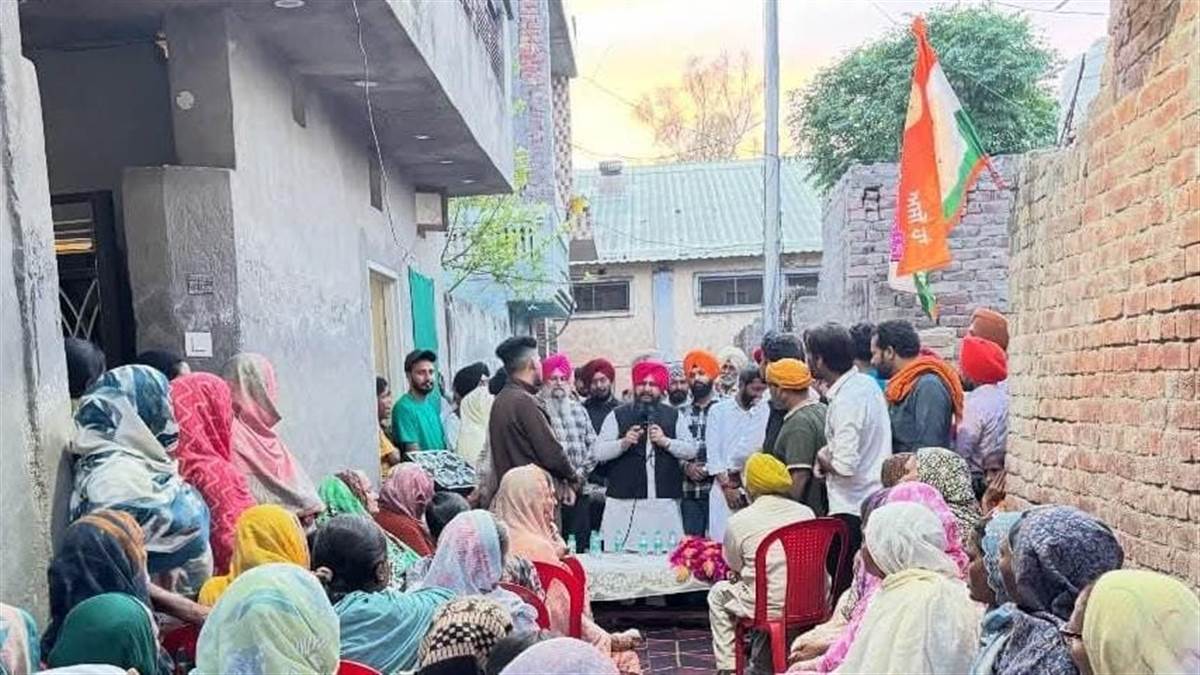 ਵਾਰਡ ਨੰਬਰ 11,12 ਦੇ ਵਾਸੀਆਂ ਨਾਲ ਰੂਬਰੂ ਹੋਏ ਕੁਲਬੀਰ ਸਿੰਘ ਜ਼ੀਰਾ