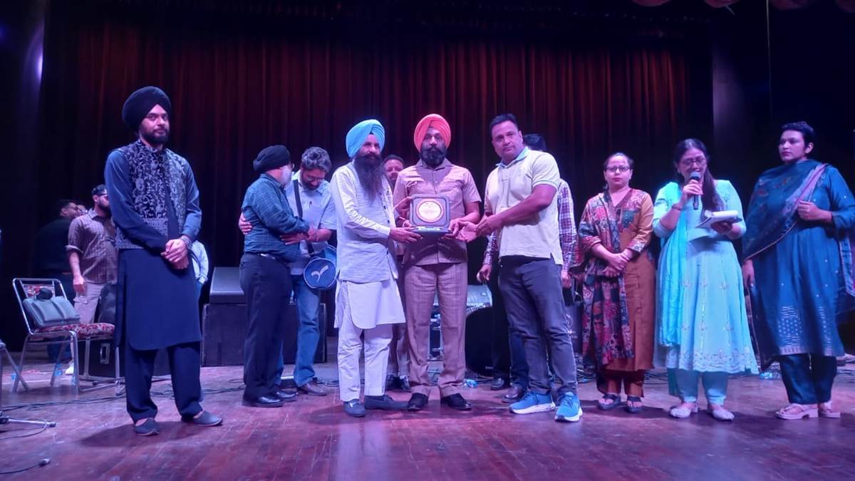 ਮੈਡੀਸਨ ਮੈਨ ਰਾਜਿੰਦਰ ਖੋਟੇ ਨੂੰ ਮਿਲਿਆ ਵਿਸ਼ੇਸ਼ ਐਵਾਰਡ