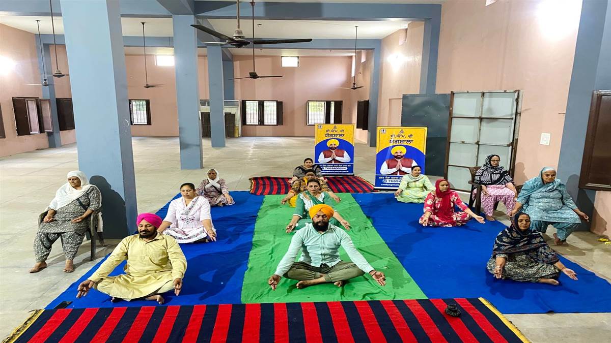 ਯੋਗਸ਼ਾਲਾ ਨਾਲ ਪਿੰਡਾਂ ’ਚ ਸਿਹਤਮੰਦ ਜੀਵਨਸ਼ੈਲੀ ਵੱਲ ਵਧਿਆ ਰੁਝਾਨ
