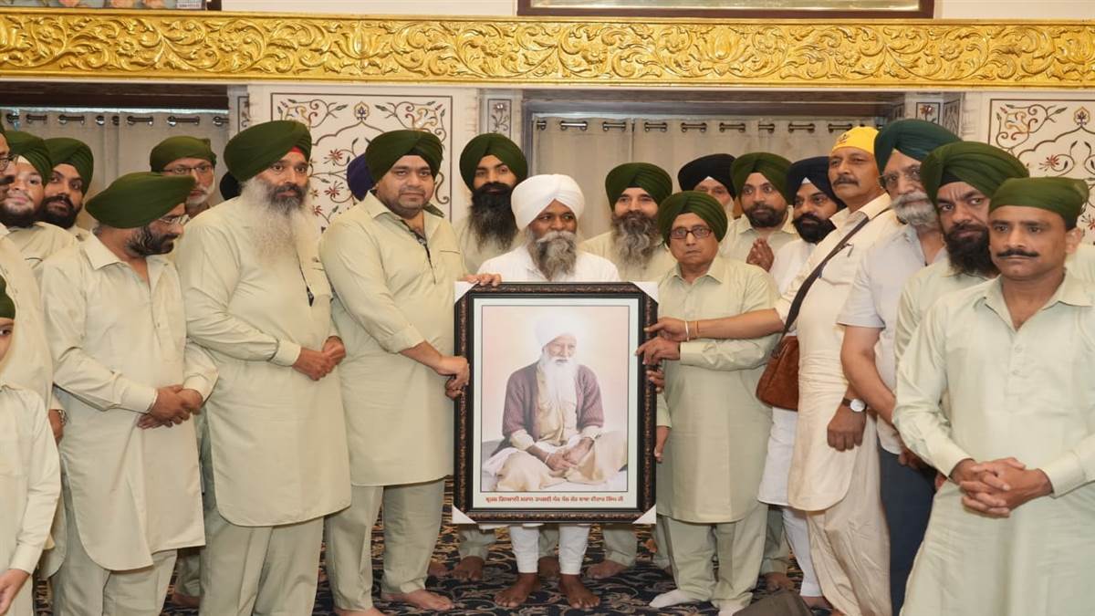 ਗੁਰਦੁਆਰਾ ਡੇਰਾ ਸੰਤਗੜ੍ਹ ’ਚ ਕਰਵਾਇਆ ਕੀਰਤਨ ਦਰਬਾਰ
