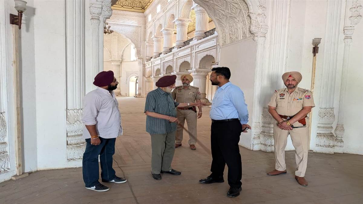 ਡੀਸੀ ਤੇ ਮਹਾਰਾਜਾ ਕਪੂਰਥਲਾ ਵੱਲੋਂ ਸ਼ਹਿਰ ਦੀਆਂ ਇਤਿਹਾਸਕ ਇਮਾਰਤਾਂ ਦਾ ਦੌਰਾ