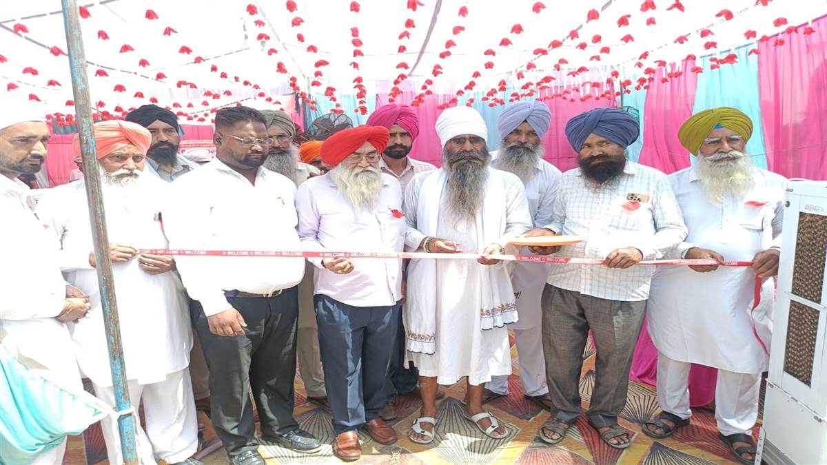 ਪ੍ਰੈੱਸ ਕਲੱਬ ਮਹਿਲ ਕਲਾਂ ਨੇ ਖ਼ੂਨਦਾਨ ਕੈਂਪ ਲਗਾਇਆ