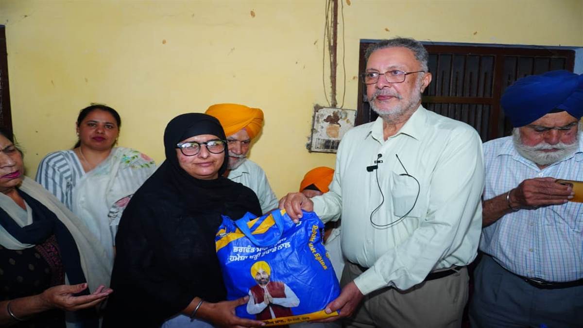 ‘ਮੇਰੀ ਰਸੋਈ’ ਸਕੀਮ ਨਾਲ ਲੋੜਵੰਦਾਂ ਨੂੰ ਮਿਲ ਰਿਹਾ ਸਹਾਰਾ : ਡਾ. ਬਲਬੀਰ