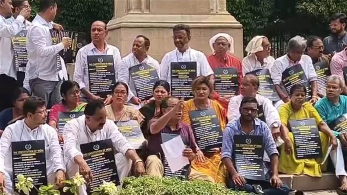 ਬੁਲਡੋਜ਼ਰ ਕਾਰਵਾਈ ਖ਼ਿਲਾਫ਼ TMC ਦਾ ਧਰਨਾ, 46 ਵਿਧਾਇਕ ਨਹੀਂ ਪਹੁੰਚੇ; ਮਮਤਾ ਦੀ ਵਧੀ ਚਿੰਤਾ