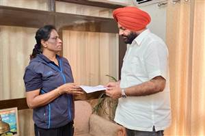 ਪੰਜਾਬ ਦੇ ਉੱਭਰਦੇ ਖਿਡਾਰੀ ਜਸਕਰਨ ਸਿੰਘ ਨੂੰ ਰਾਸ਼ਟਰੀ ਕੈਂਪ ਤੋਂ ਬਾਹਰ ਰੱਖਣ ਦਾ ਮਾਮਲਾ ਭਖਿਆ ! MP ਔਜਲਾ ਨੇ ਪੀਟੀ ਊਸ਼ਾ ਤੋਂ ਮੰਗਿਆ ਦਖ਼ਲ
