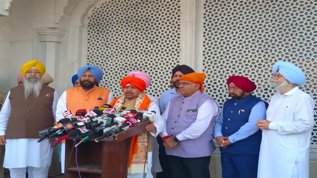 ਪੰਜਾਬ 'ਚ ਮਹਾਰਾਜਾ ਰਣਜੀਤ ਸਿੰਘ ਦੀ ਸੋਚ ਵਾਲਾ ਰਾਜ ਦਵੇਗੀ ਭਾਜਪਾ, ਨਿਤਿਨ ਨਬੀਨ ਨੇ ਕਿਹਾ- ਗੁਰੂ ਘਰ ਨਤਮਸਤਕ ਹੋ ਕੇ ਨਵੀਂ ਊਰਜਾ ਪ੍ਰਾਪਤ ਕੀਤੀ