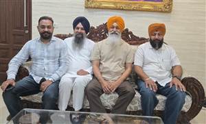 ਸੀਐੱਮ ਮਾਨ ਜਾਣ-ਬੁੱਝ ਕੇ ਕਰ ਰਹੇ ਨੇ ਬੇਅਦਬੀਆਂ : ਸਾਬਕਾ ਵਿਧਾਇਕ ਢਿੱਲੋਂ