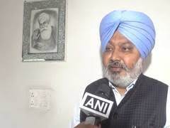 ਆਰਸੀ ਤੇ ਡਰਾਈਵਿੰਗ ਲਾਈਸੈਂਸ ਦੀਆਂ ਸਿਰਫ਼ 0.36% ਅਰਜ਼ੀਆਂ ਬਕਾਇਆ : ਚੀਮਾ ਨੇ ਦਿੱਤੀ ਜਾਣਕਾਰੀ