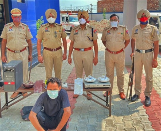ਚੋਰੀ ਦੇ ਸਾਮਾਨ ਸਮੇਤ ਇਕ ਵਿਅਕਤੀ ਪੁਲਿਸ ਅੜਿੱਕੇ