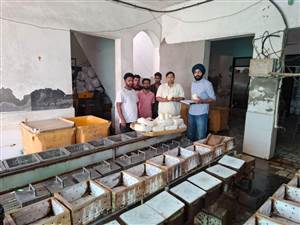 ਫੂਡ ਸੇਫ਼ਟੀ ਟੀਮ ਨੇ ਖਾਧ ਪਦਾਰਥਾਂ ਦੀ ਕੀਤੀ ਚੈਕਿੰਗ, 50 ਕਿੱਲੋ ਪਨੀਰ ਜ਼ਬਤ