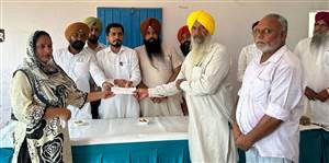 ਵਿਧਾਇਕ ਚੱਢਾ ਵੱਲੋਂ ਬਬਾਨੀ ਦੇ ਵਿਕਾਸ ਲਈ 5 ਲੱਖ ਦਾ ਚੈੱਕ ਭੇਟ