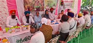 ਮੁਫ਼ਤ ਹੋਮਿਓਪੈਥੀ ਤੇ ਆਯੁਰਵੈਦਿਕ ਕੈਂਪ ਲਗਾਇਆ