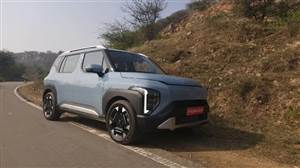 Kia Syros ਦੇ ਬੇਸ ਵੇਰੀਐਂਟ ਨੂੰ ਘਰ ਲਿਆਉਣਾ ਹੈ? ਤਿੰਨ ਲੱਖ ਰੁਪਏ ਦੀ ਡਾਊਨ ਪੇਮੈਂਟ ਮਗਰੋਂ ਕਿੰਨੀ ਹੋਵੇਗੀ EMI