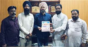 ਨਰੇਸ਼ ਧੀਂਗਾਨ ਵੱਲੋਂ ਸਤਿਸੰਗ ਸਬੰਧੀ ਅਕਾਲੀ ਆਗੂਆਂ ਨੂੰ ਸੱਦਾ ਪੱਤਰ