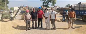 ਬੀਡੀਪੀਓ ਵੱਲੋਂ ਵੱਖ-ਵੱਖ ਦਾਣਾ ਮੰਡੀਆ ਦਾ ਦੌਰਾ