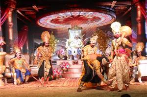 ਰਾਮਲੀਲ੍ਹਾ ’ਚ ਲਕਸ਼ਮਣ ਮੂਰਛਾ ਤੇ ਸੰਜੀਵਨੀ ਬੂਟੀ ਦੇ ਦ੍ਰਿਸ਼ ਨੇ ਦਰਸ਼ਕਾਂ ਨੂੰ ਕੀਤਾ ਭਾਵੁਕ