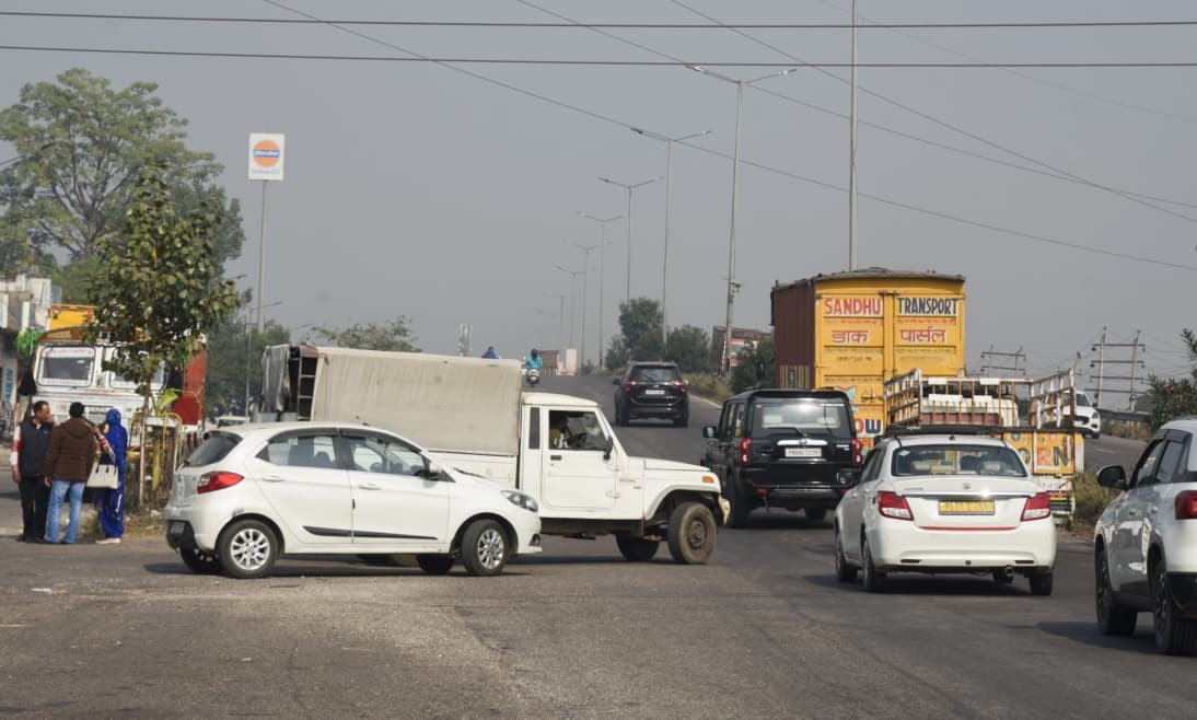 ਸੁਰੱਖਿਅਤ ਨਹੀਂ ਸੜਕਾਂ, ਤਿੰਨ ਬਲੈਕ ਸਪਾਟ ਕਾਗਜ਼ਾਂ 'ਚ ਖ਼ਤਮ