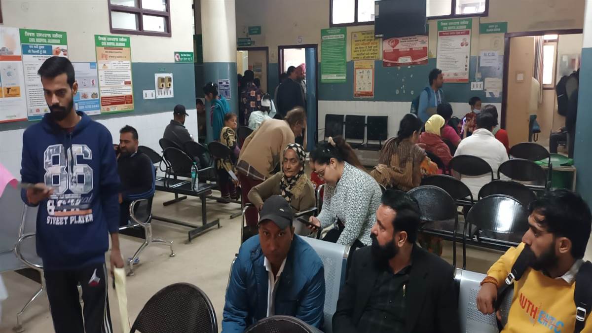 ਹਸਪਤਾਲਾਂ ’ਚ ਆਉਣ ਵਾਲੇ ਹਰੇਕ ਚੌਥੇ ਮਰੀਜ਼ ਨੂੰ ਨਜ਼ਲਾ, ਖੰਘ ਤੇ ਜ਼ੁਕਾਮ