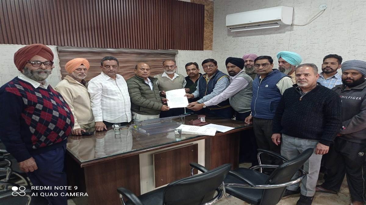 ਖੁੱਲ੍ਹੇ ’ਚ ਗੰਦਗੀ ਸੁੱਟਣ ਕਾਰਨ ਸਰਹਿੰਦ ਨਗਰ ਕੌਂਸਲ ਖ਼ਿਲਾਫ਼ ਭਾਰੀ ਰੋਸ