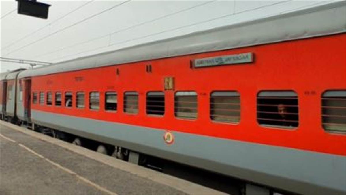 ਰੇਲ ਯਾਤਰੀਆਂ ਲਈ ਅਹਿਮ ਖਬਰ ; ਅੰਮ੍ਰਿਤਸਰ-ਜੈਨਗਰ ਟਰੇਨ ਦਾ ਰੂਟ ਬਦਲਿਆ, ਮਊ ਸੈਕਸ਼ਨ ’ਤੇ ਦੋਹਰੀਕਰਨ ਕਾਰਨ ਟਰੇਨ 04652 ਪ੍ਰਭਾਵਿਤ