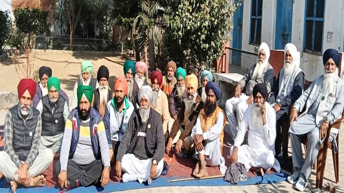 ਐੱਸਕੇਐੱਮ ਵੱਲੋਂ 26 ਨੂੰ ਕੱਢੇ ਜਾ ਰਹੇ ਟਰੈਕਟਰ ਮਾਰਚ ਸਬੰਧੀ ਮੀਟਿੰਗ