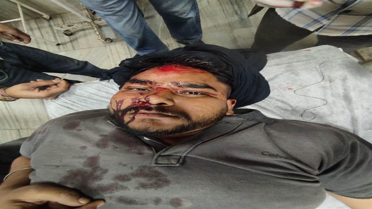 ਮੋਟਰਸਾਈਕਲ-ਈ ਰਿਕਸ਼ਾ ਦੀ ਟੱਕਰ, 2 ਜ਼ਖ਼ਮੀ