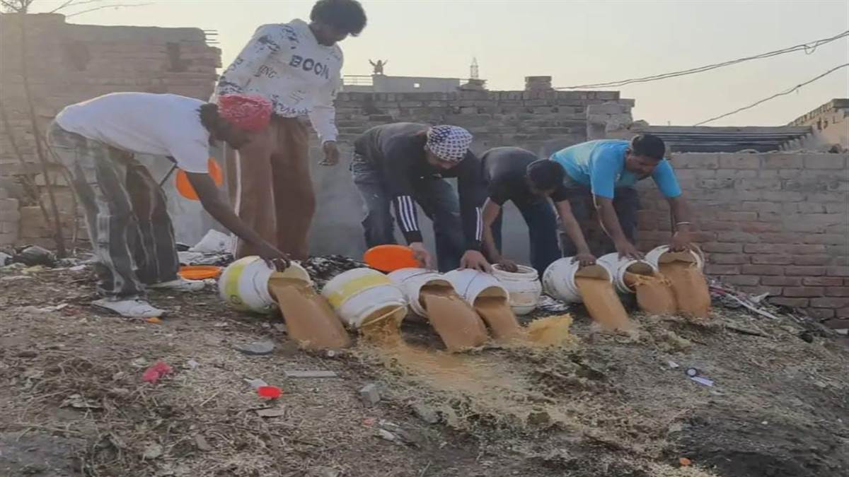 ਸ਼ਰਾਬ ਤਸਕਰ ਨੇ ਪੁਲਿਸ ਨੂੰ ਲਲਕਾਰਿਆ, ਕੰਧ ਟੱਪ ਕੇ ਭੱਜਣ ਦੀ ਕੋਸ਼ਿਸ਼