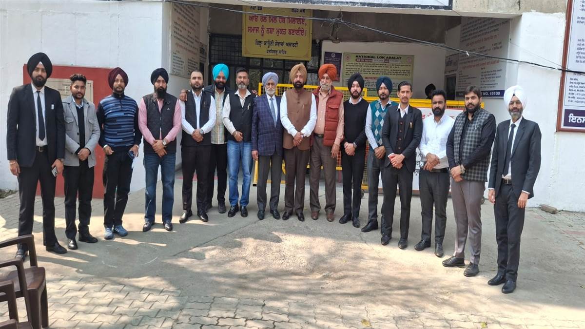 ਵਕੀਲਾਂ ਨੇ ਤਿੰਨ ਦਿਨਾਂ ਕੀਤੀ ਹੜਤਾਲ