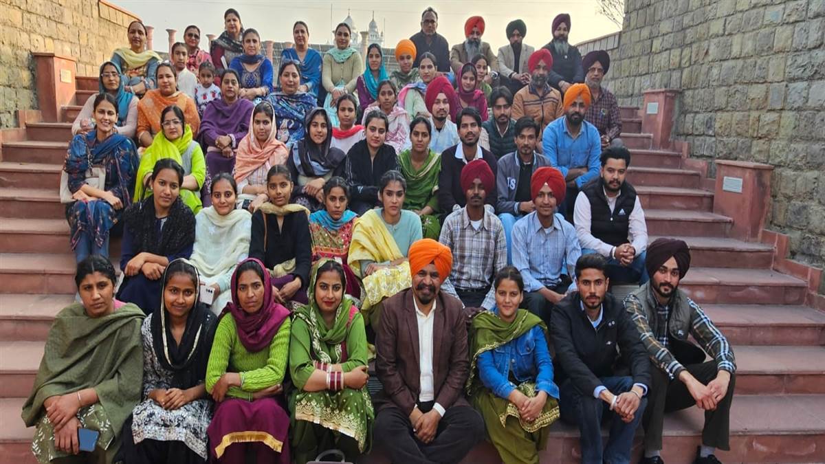 ਪੀਐੱਮਸ਼੍ਰੀ ਸਕੂਲ ਅਧਿਆਪਕਾਂ ਲਈ ਵਿਸ਼ਾਵਾਰ ਅਕਾਦਮਿਕ ਯਾਤਰਾਵਾਂ ਕਰਵਾਈਆਂ