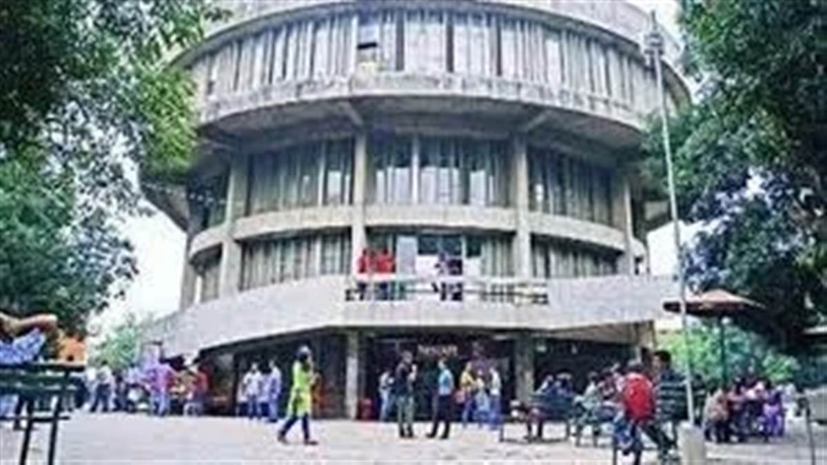 ਪੀਯੂ ਸੈਨੇਟ ਚੋਣਾਂ! 15 ਸੀਟਾਂ ਲਈ ਵੱਜਿਆ ਬਿਗਲ, ਅਰਜ਼ੀਆਂ ਦੀ ਆਖਰੀ ਮਿਤੀ 23 ਫਰਵਰੀ ਤੋਂ ਵਧਾ ਕੇ 30 ਮਾਰਚ ਕੀਤੀ