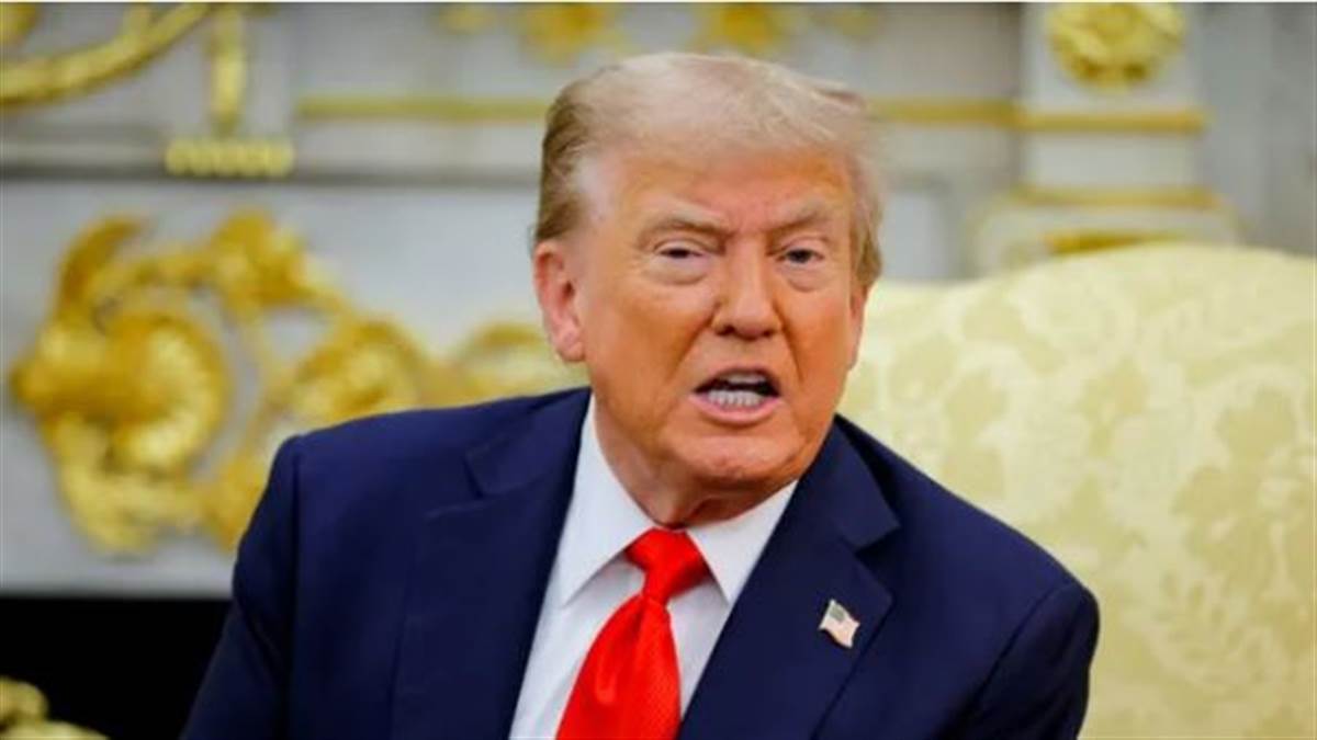 US ਸੁਪਰੀਮ ਕੋਰਟ ਦੇ ਫ਼ੈਸਲੇ ਤੋਂ ਬਾਅਦ ਬੌਖ਼ਲਾਏ ਟਰੰਪ, 10 ਤੋਂ ਵਧਾ ਕੇ 15 ਫ਼ੀਸਦੀ ਕੀਤਾ ਗਲੋਬਲ ਟੈਰਿਫ