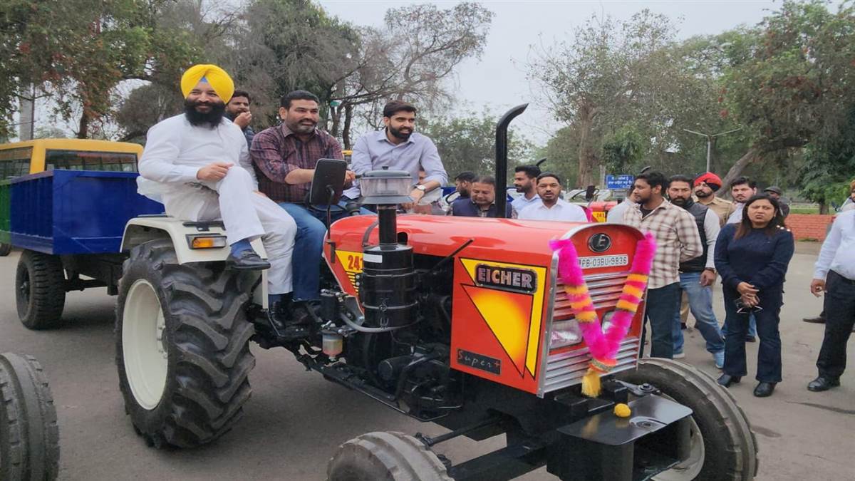 ਸ਼ਹਿਰ ਨੂੰ ਸਾਫ਼ ਰੱਖਣ ਦੇ ਮਿਸ਼ਨ 'ਚ ਜੁਟੇ ਮੇਅਰ ਪਦਮਜੀਤ ਮਹਿਤਾ