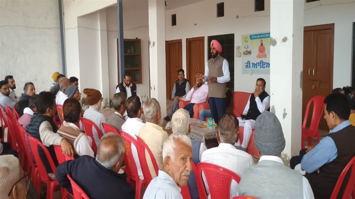 ਪਿਛੜੇ ਵਰਗਾਂ ਦੀ ਭਲਾਈ ਲਈ ਚਲਾਈਆਂ ਜਾ ਰਹੀਆਂ ਹਨ ਵੱਖ-ਵੱਖ ਸਕੀਮਾਂ : ਚੇਅਰਮੈਨ ਥਿੰਦ