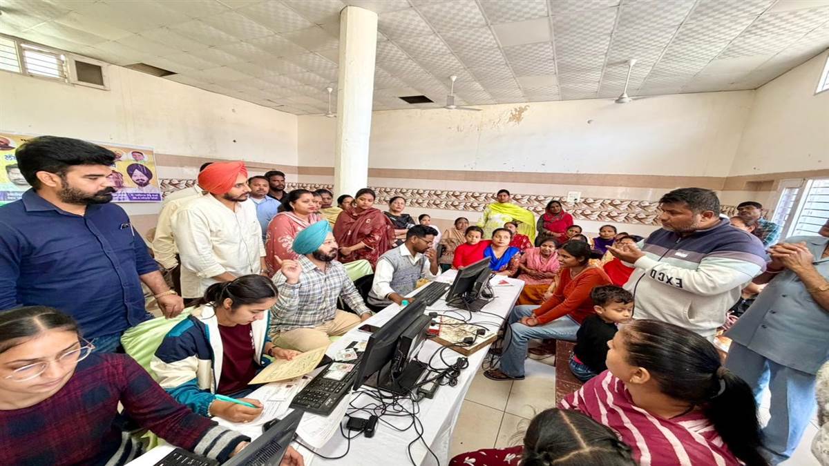 10 ਲੱਖ ਰੁਪਏ ਦੀ ਕੈਸ਼ਲੈੱਸ ਸਿਹਤ ਬੀਮਾ ਯੋਜਨਾ ਤੋਂ ਪੰਜਾਬ ਦੇ ਲੋਕ ਖੁਸ਼ : ਵਿਧਾਇਕ ਕੋਹਲੀ