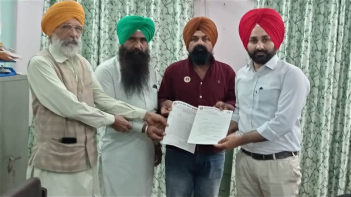 ਸ਼ੇਰ-ਏ-ਪੰਜਾਬ ਕਿਸਾਨ ਯੂਨੀਅਨ ਵੱਲੋਂ ਸ਼ੂਗਰ ਮਿੱਲ ਦੇ ਜੀਐੱਮ ਨੂੰ ਮੰਗ ਪੱਤਰ