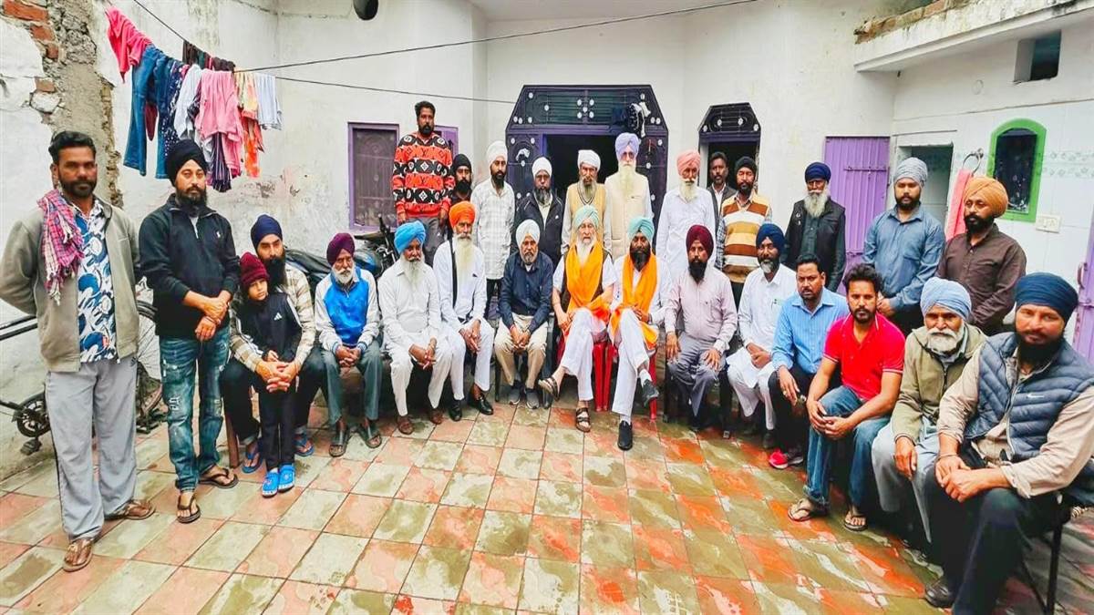 ਪਿੰਡ ਜੋਧਪੁਰ ’ਚ ਬ੍ਰਹਮਪੁਰਾ ਵੱਲੋਂ ਵਰਕਰ ਮਿਲਣੀ, ਅਕਾਲੀ ਦਲ ਦੀ ਮਜ਼ਬੂਤੀ ਲਈ ਰਣਨੀਤੀ ’ਤੇ ਜ਼ੋਰ