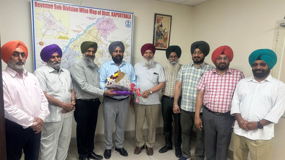 ਨਵ-ਨਿਯੁਕਤ ਏਡੀਸੀ (ਜ) ਕਪੂਰਥਲਾ ਬੱਲ ਦਾ ਸਨਮਾਨ