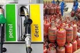 Petrol Diesel Price reduced : ਕੇਂਦਰ ਨੇ ਤੇਲ 'ਤੇ ਐਕਸਾਈਜ਼ ਡਿਊਟੀ ਘਟਾਈ, ਪੈਟਰੋਲ 9.50, ਡੀਜ਼ਲ 7 ਰੁਪਏ ਸਸਤਾ, ਉੱਜਵਲਾ ਯੋਜਨਾ ਦੇ 9 ਕਰੋੜ ਲਾਭਪਾਤਰੀਆਂ ਨੂੰ ਮਿਲੇਗੀ 200 ਰੁਪਏ ਦੀ ਸਬਸਿਡੀ
