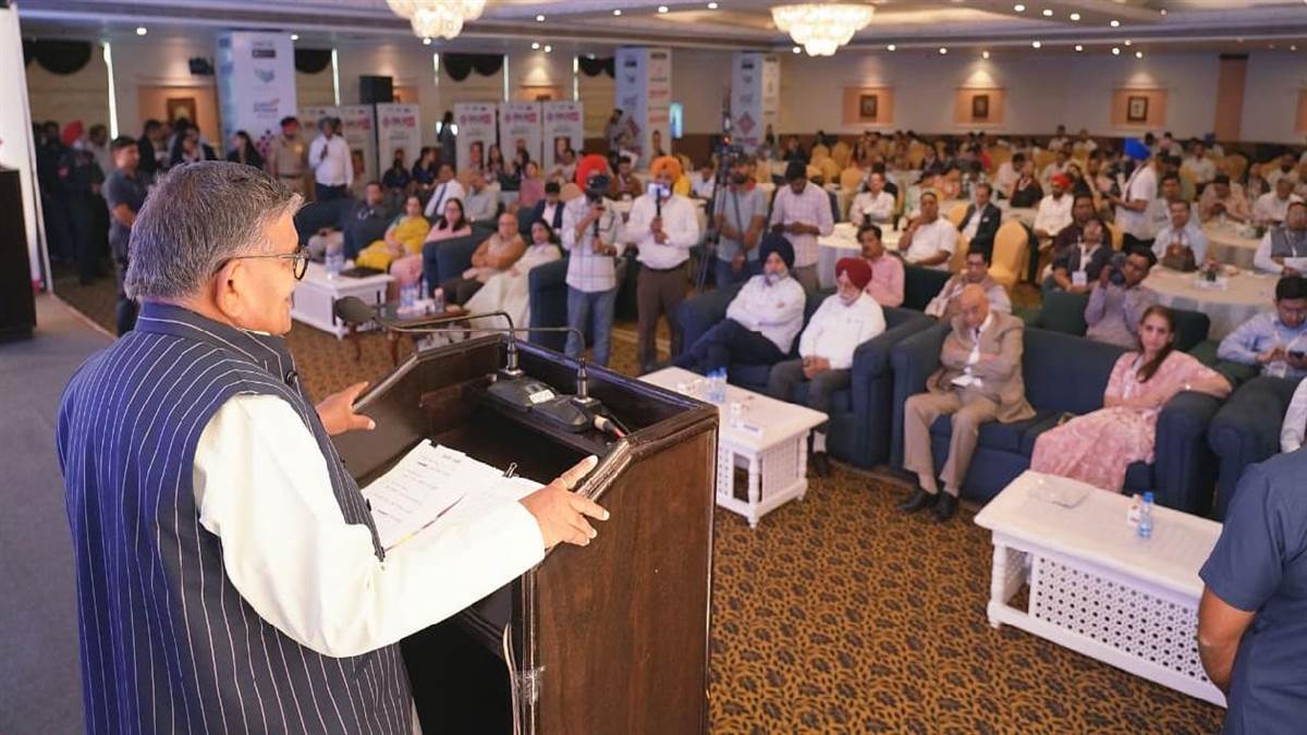 ਰਾਜਪਾਲ ਨੇ ਬੁੱਢਾ ਦਰਿਆ ’ਚ ਪ੍ਰਦੂਸ਼ਣ ਤੇ ਰਾਜਸਥਾਨ ’ਚ ਕੈਂਸਰ ਫੈਲਣ ’ਤੇ ਚਿੰਤਾ ਪ੍ਰਗਟਾਈ