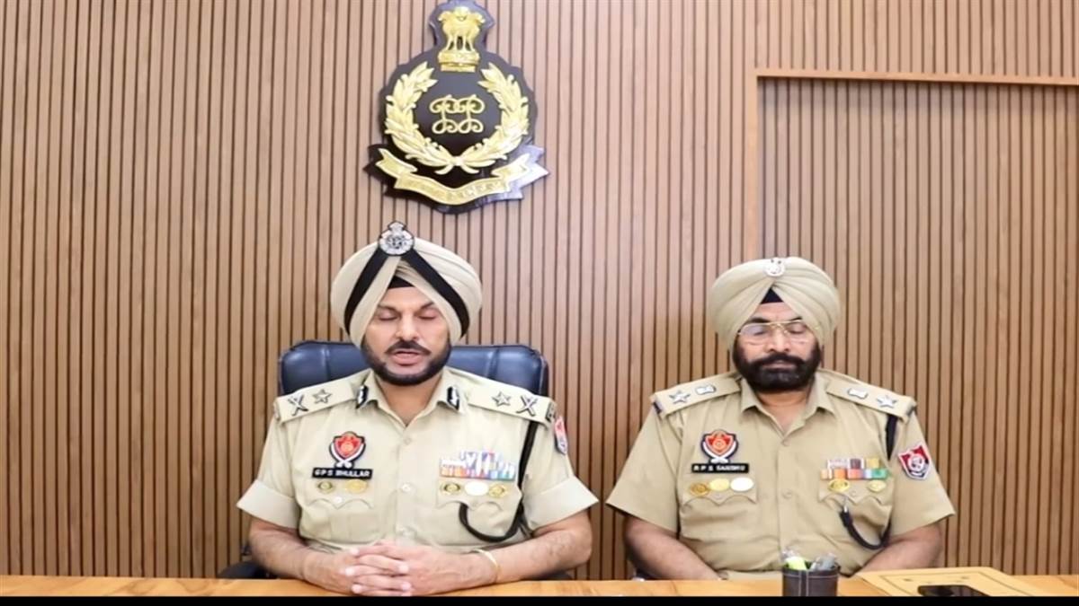 ਪੰਜਾਬ ’ਚ ਸਕੂਲਾਂ ਨੂੰ ਬੰਬ ਨਾਲ ਉਡਾਉਣ ਵਾਲੇ ਈਮੇਲ ਦਾ ਰਾਜ਼ ਖੁੱਲ੍ਹਿਆ, ਪੱਛਮੀ ਬੰਗਾਲ ’ਚੋਂ ਮੁਲਜ਼ਮ ਗ੍ਰਿਫ਼ਤਾਰ, ਸਾਈਬਰ ਨੈੱਟਵਰਕ ਬੇਨਕਾਬ