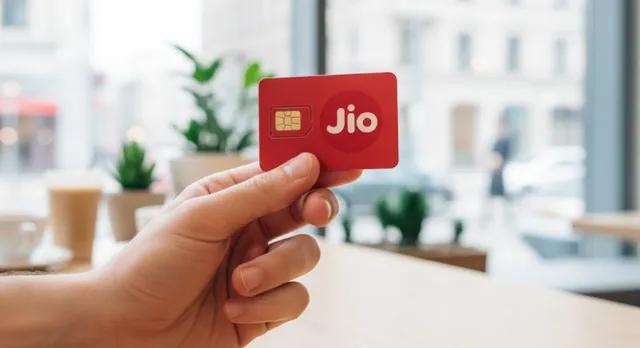 Jio ਦਾ ਧਮਾਕੇਦਾਰ ਪਲਾਨ! ਸਿਰਫ਼ 200 'ਚ YouTube Premium ਤੇ Prime Video ਦੇ ਨਾਲ ਮਿਲੇਗਾ 5GB ਡੇਟਾ
